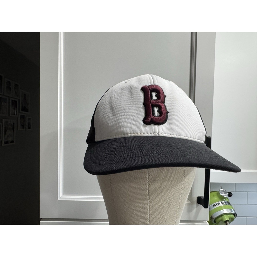 VTG Boston Red Sox MLB Hat By Richardson Size LG / EL  Fitted Cap